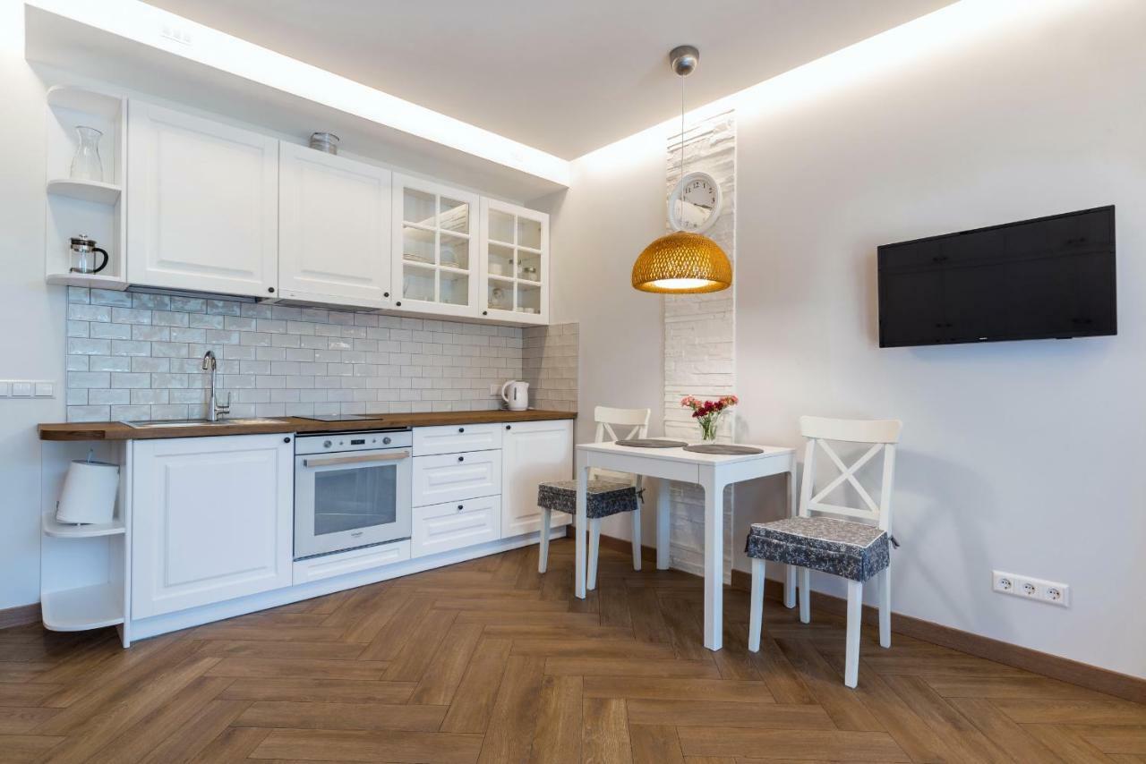Lovely Oldtown Apartment Klaipėda Buitenkant foto